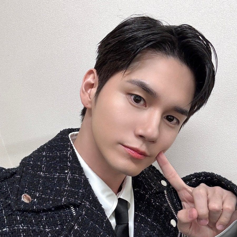 オン・ソンウの舞台裏ショット