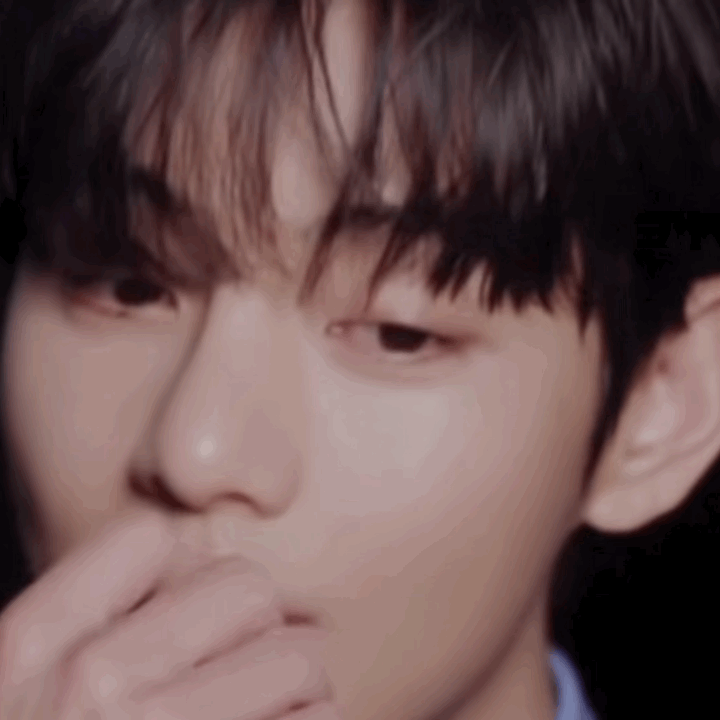 뷔 (방탄소년단) 최근 활동샷