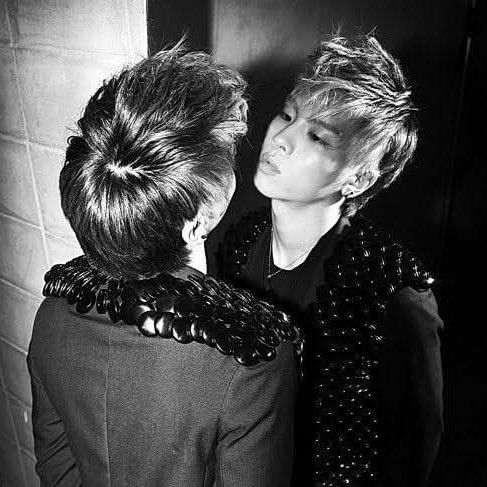 Behind-the-scenes cut of Jonghyun (SHINee)
