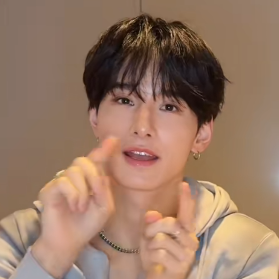 A moment captured by Sato Keigo (JO1)'s fan