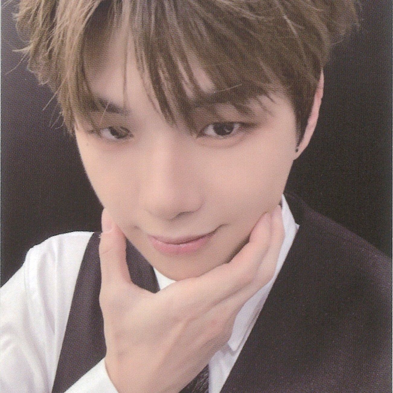 カン・ダニエルの舞台裏ショット