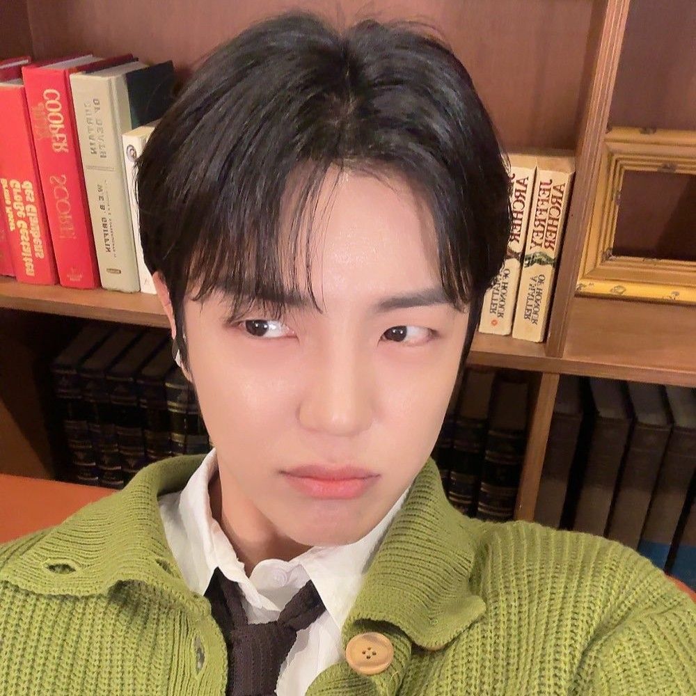 동훈 (A.C.E) 최근 활동샷