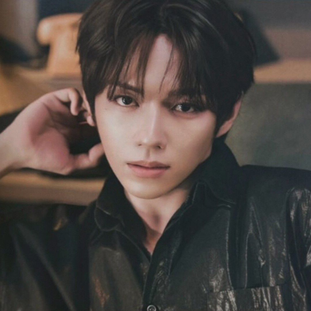 Foto aktivitas terbaru JL (AHOF)