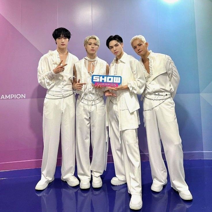 Behind-the-scenes cut of CIX