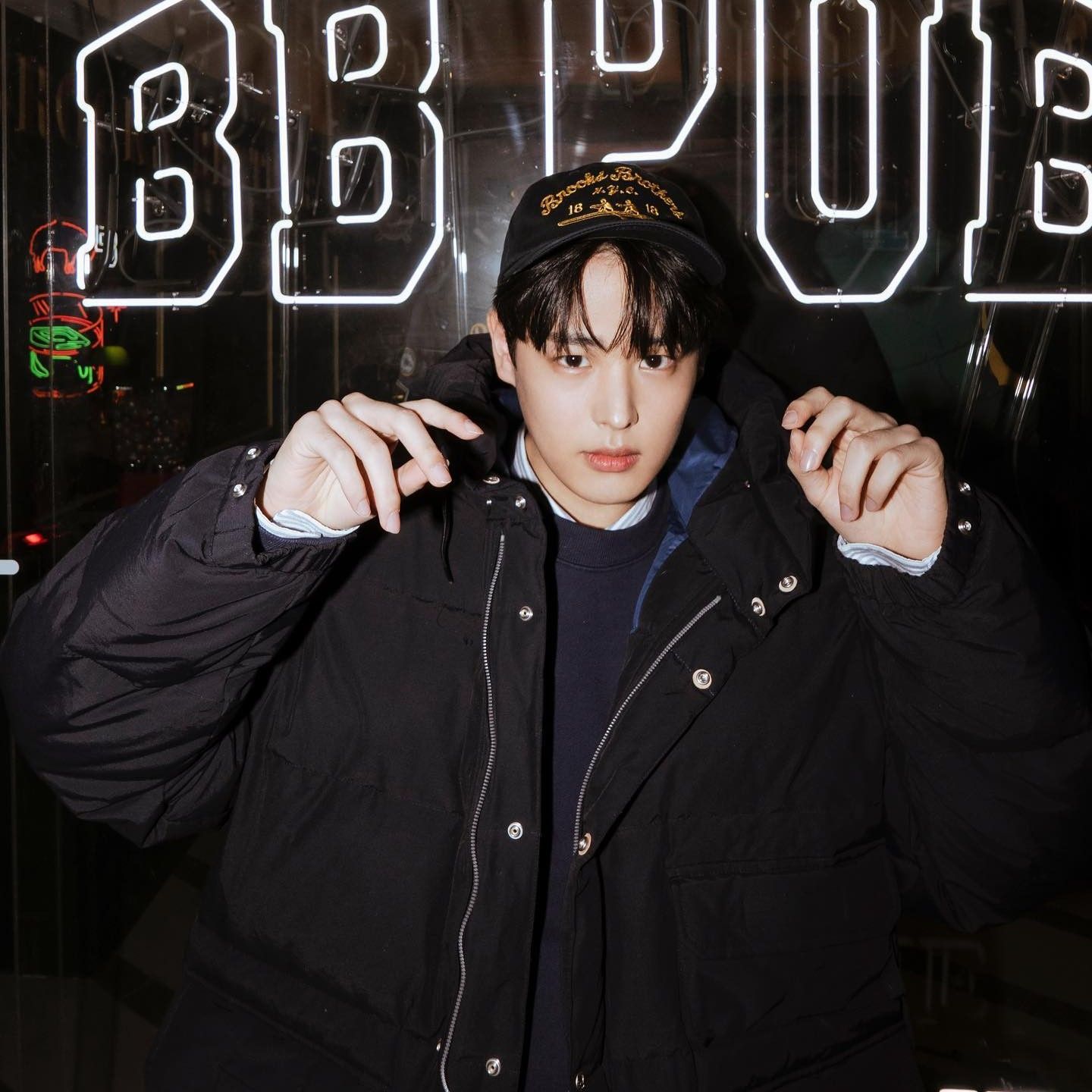 Behind-the-scenes cut of Choi Byungchan
