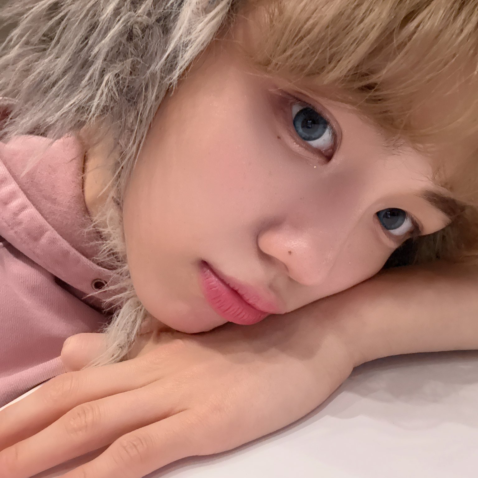 Latest photo of Seongmin (CRAVITY)