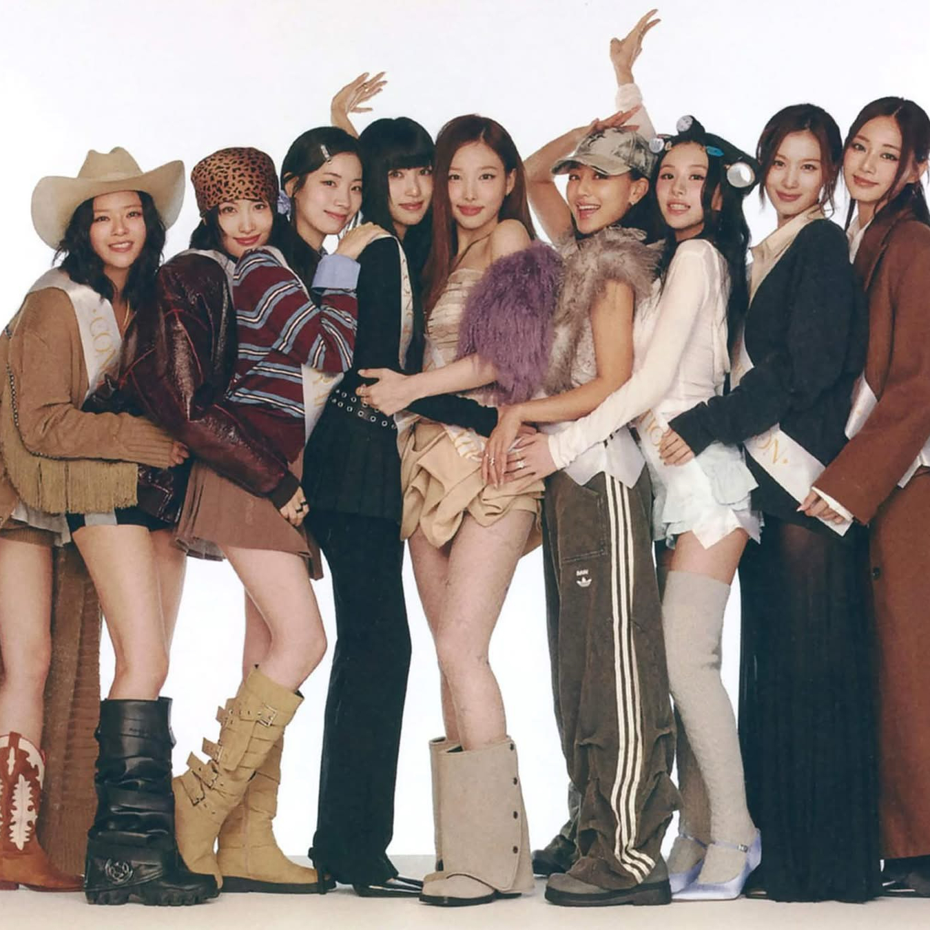 Sana (TWICE)的幕後花絮