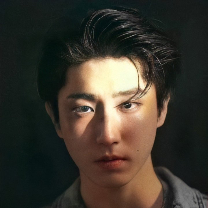Latest photo of HAN (Stray Kids)