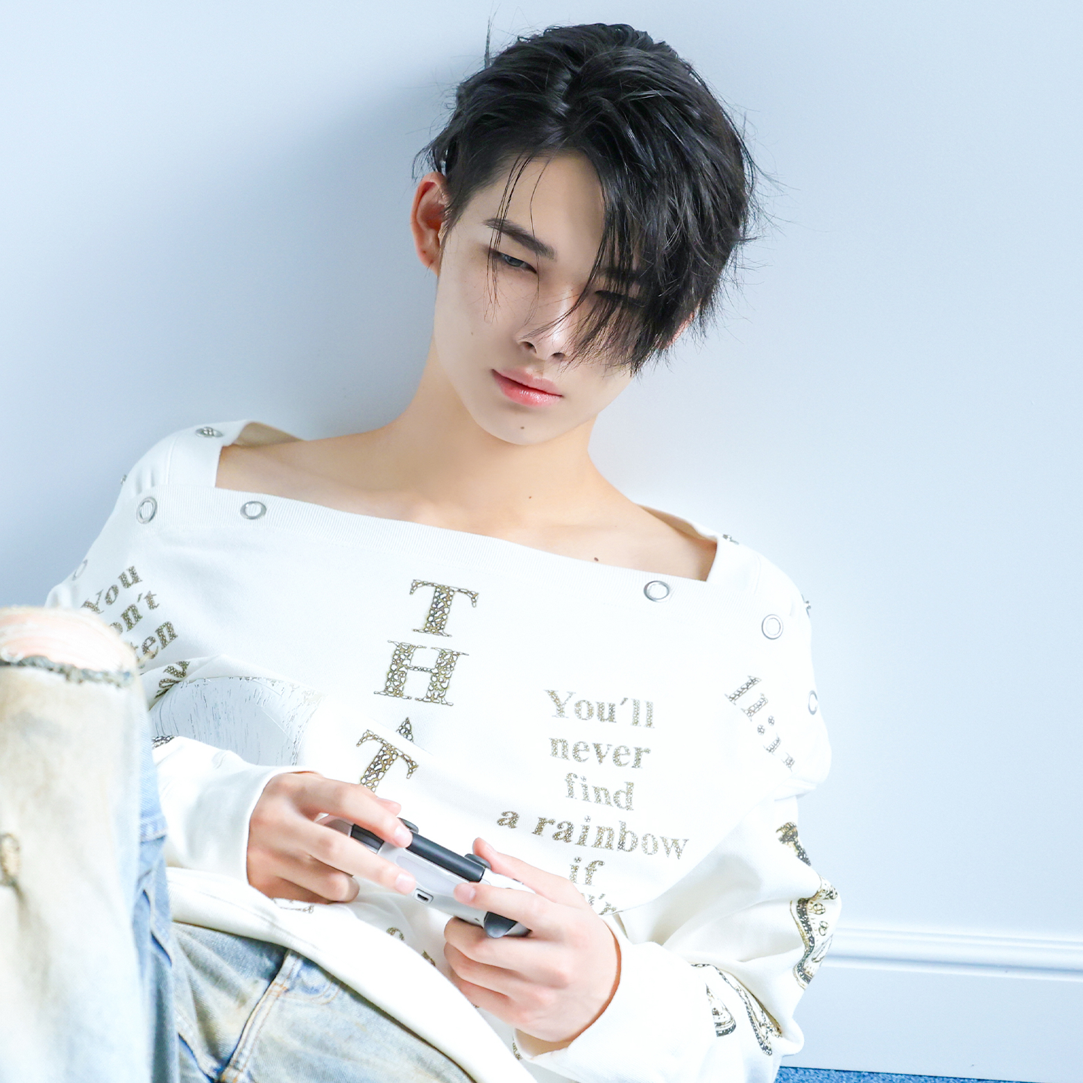 ENHYPEN  ニキ ENHYPEN NI-KI in the ZONe cinematic angle. - YouTube