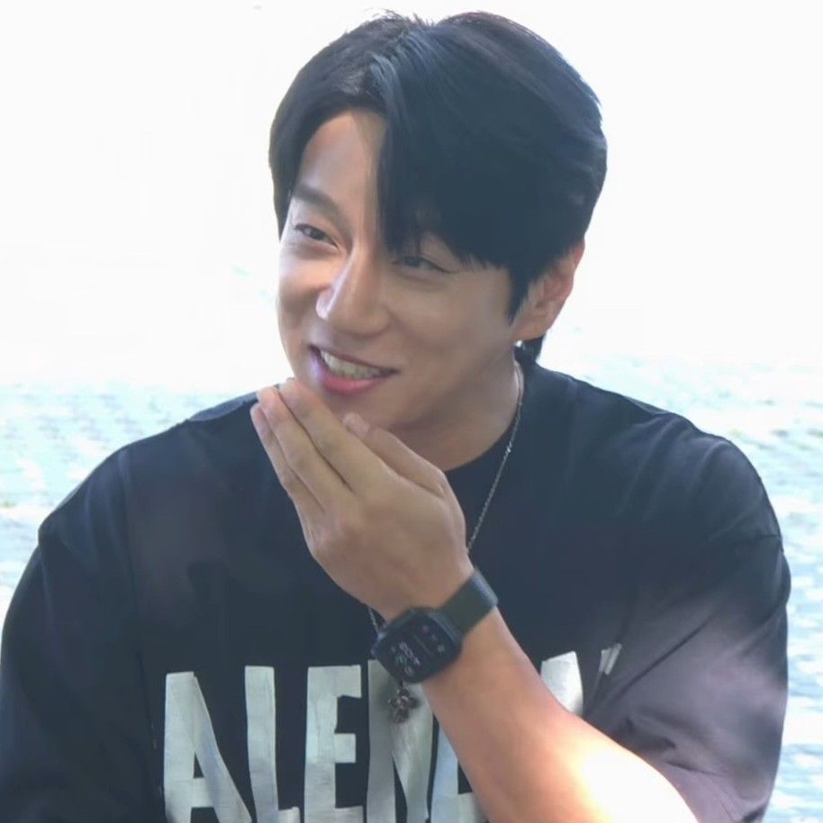 Latest photo of Hwang Chiyeol