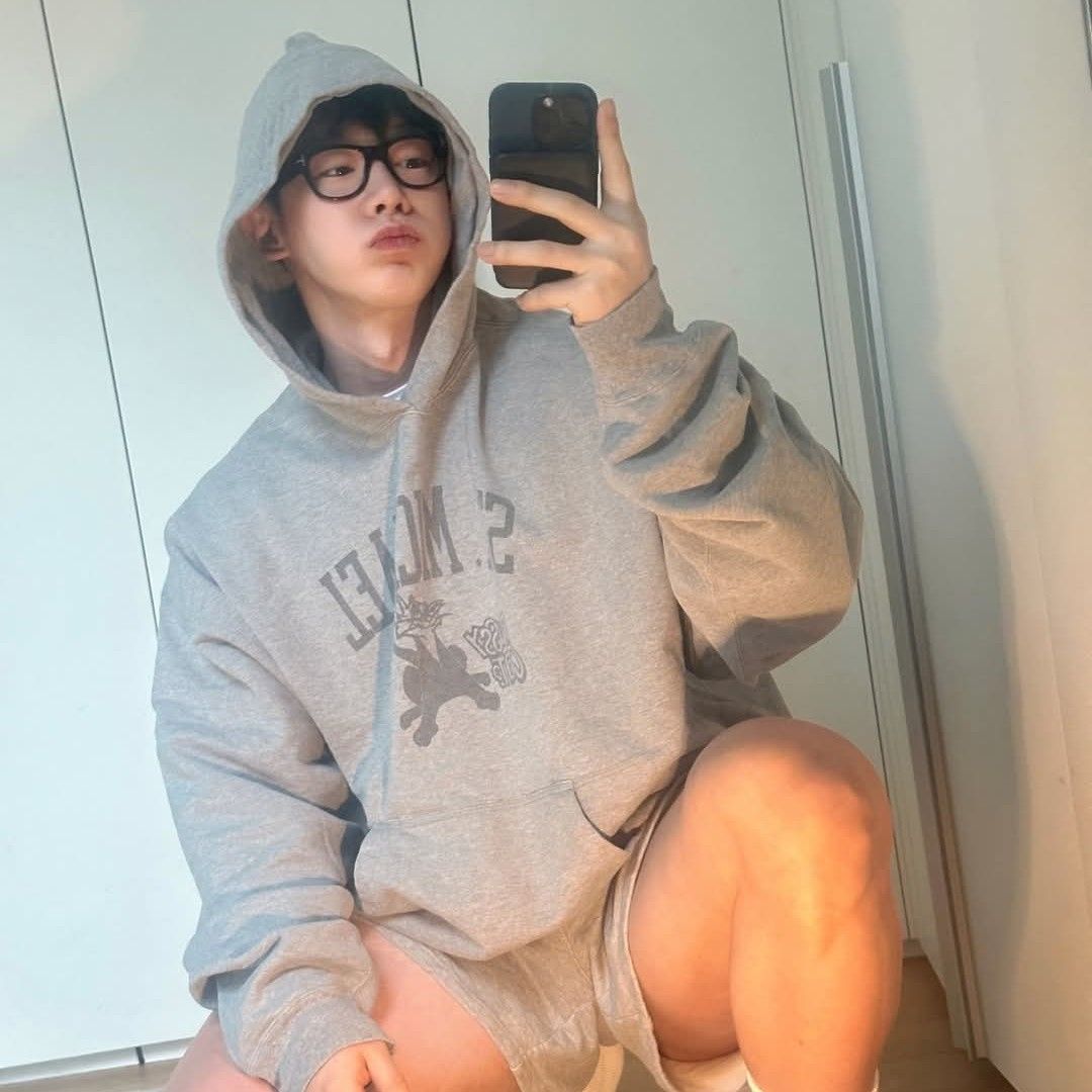 Behind-the-scenes cut of Wonho