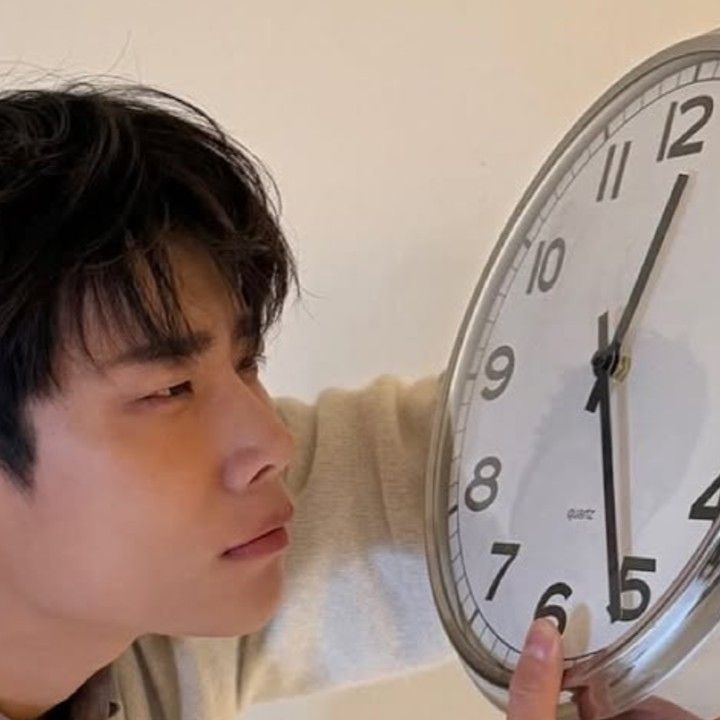 A moment captured by ASTRO's fan