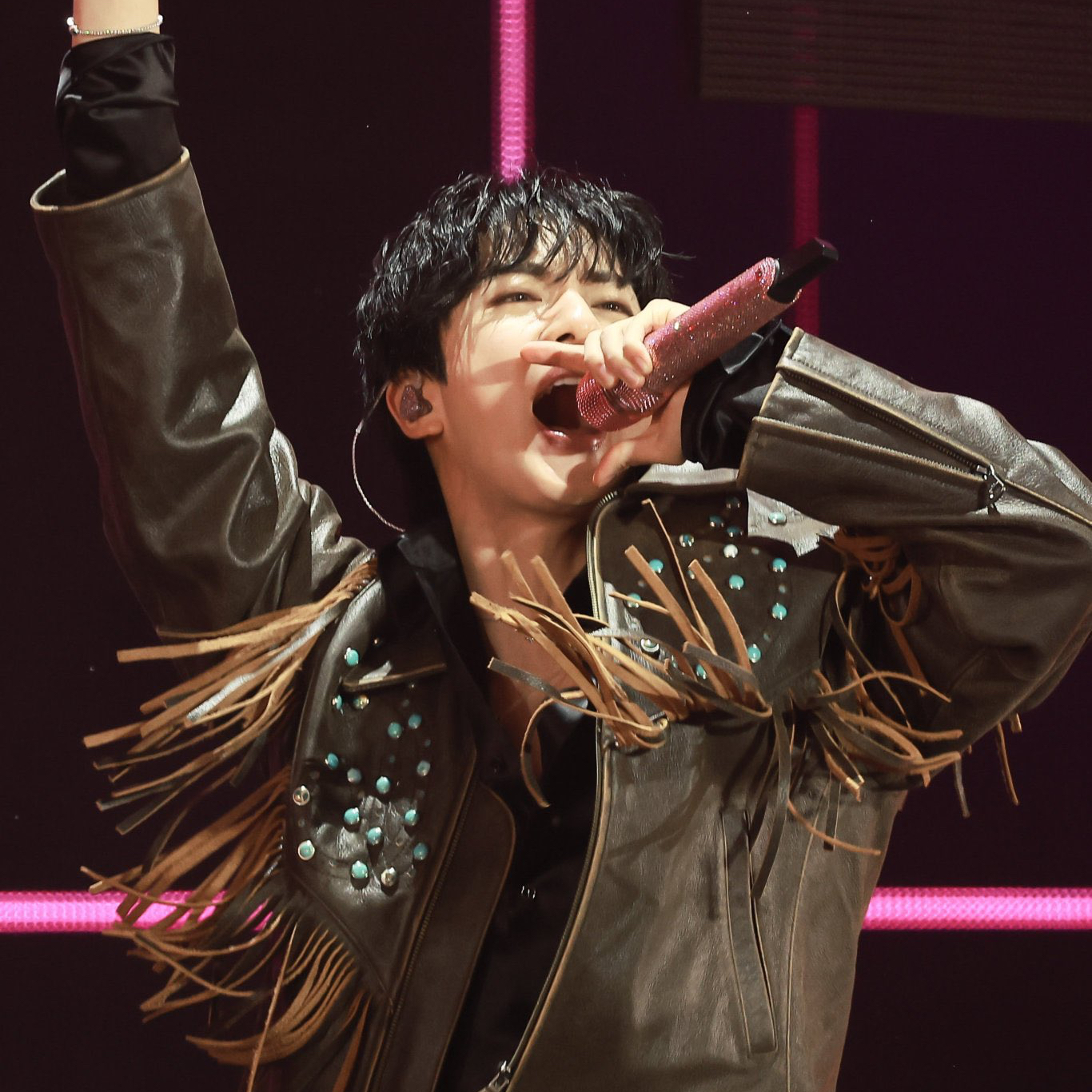 진 (방탄소년단)의 최신 사진