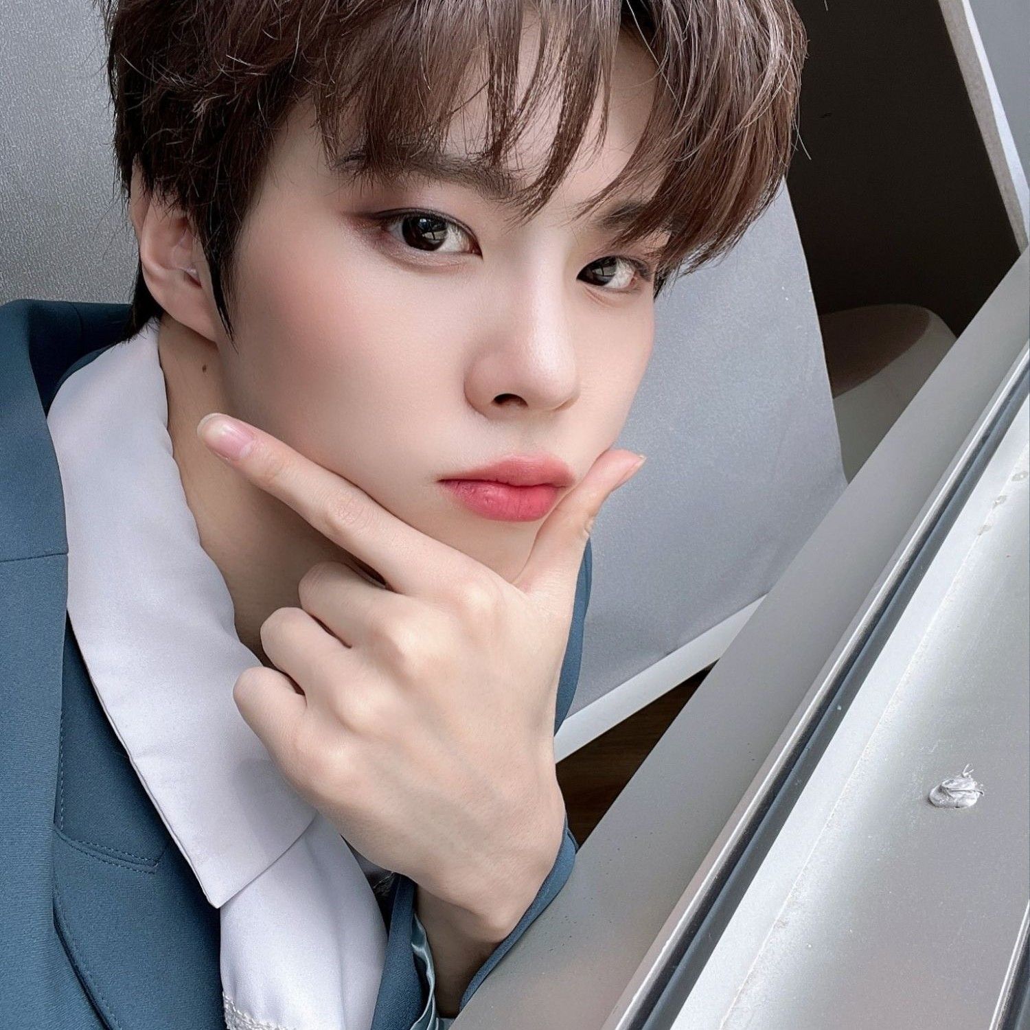 A moment captured by Kim Wooseok's fan