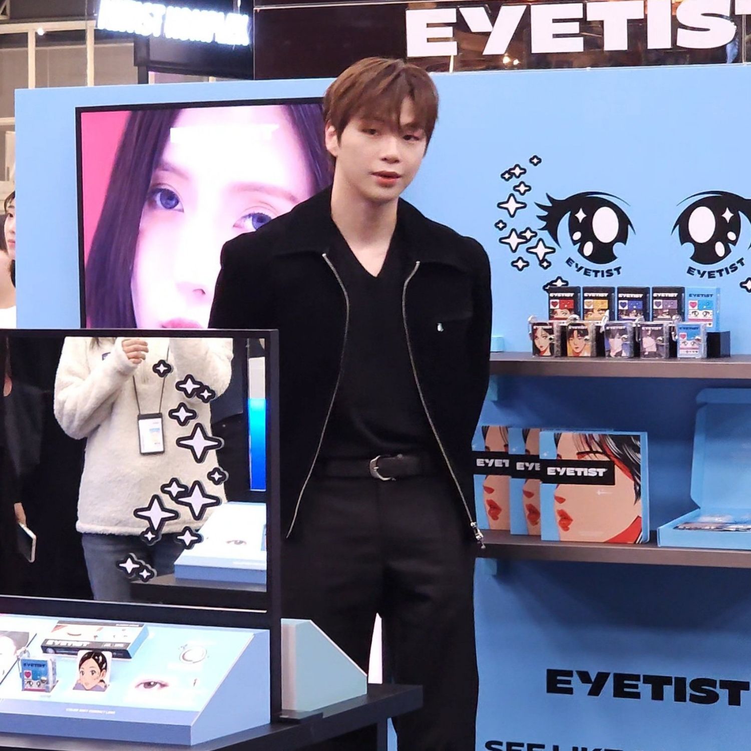 A moment captured by Kang Daniel's fan