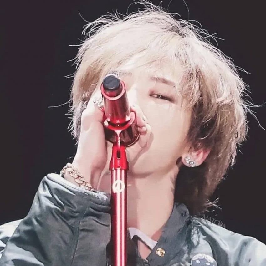 G-DRAGON (BIGBANG)的最新活動照片