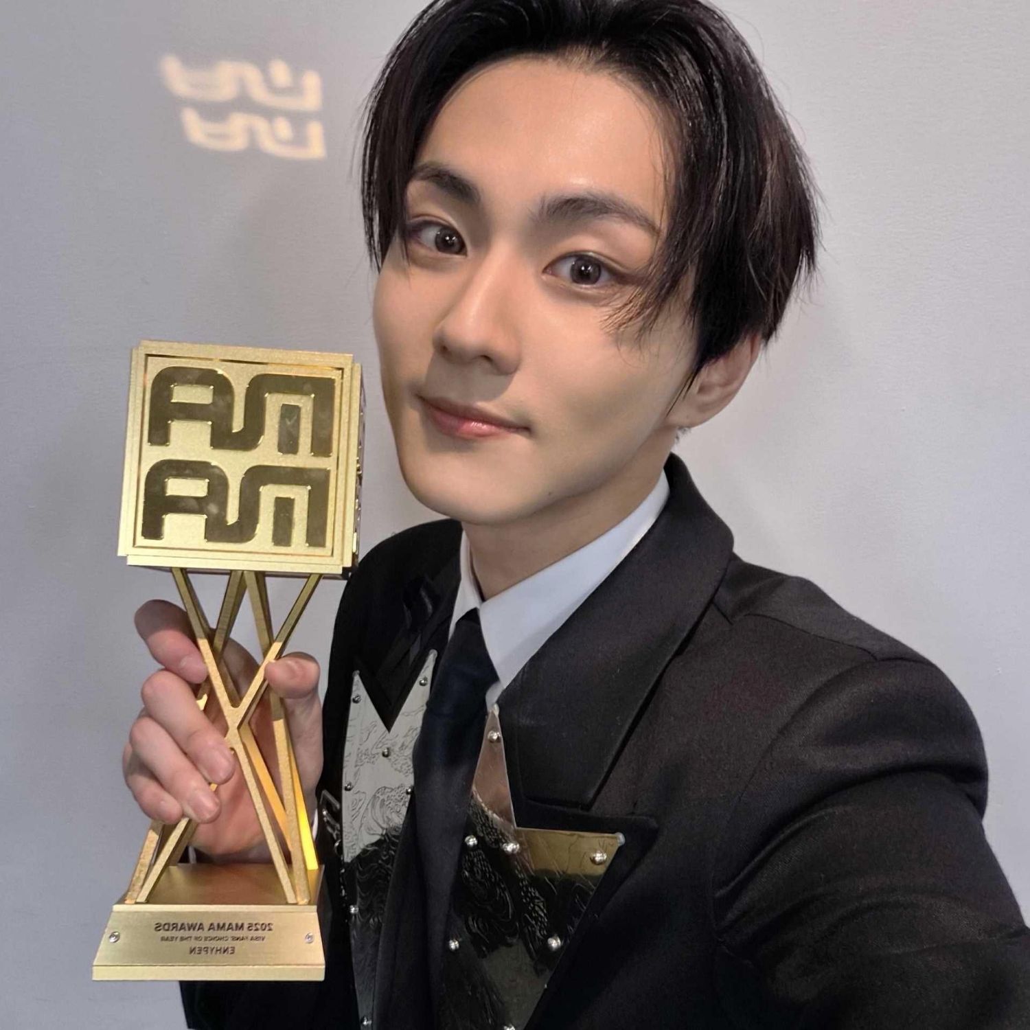 Latest photo of Jungwon (ENHYPEN)