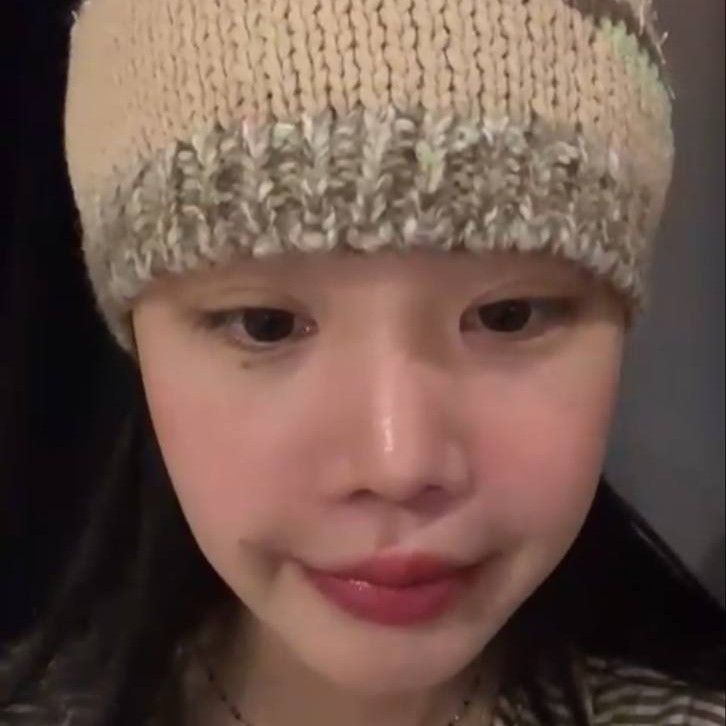 Latest photo of Soojin