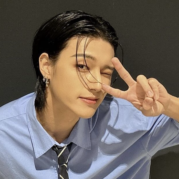 友榮 (ATEEZ)的最新活動照片