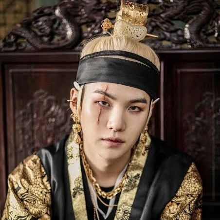 Latest photo of SUGA (BTS)