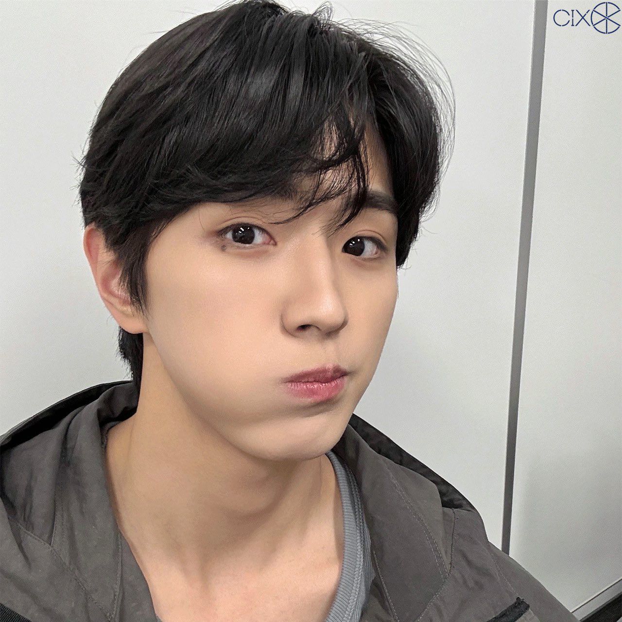 Behind-the-scenes cut of Yonghee (CIX)
