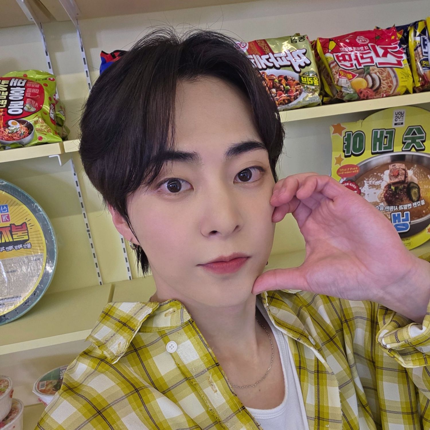 A moment captured by Xiumin (EXO)'s fan