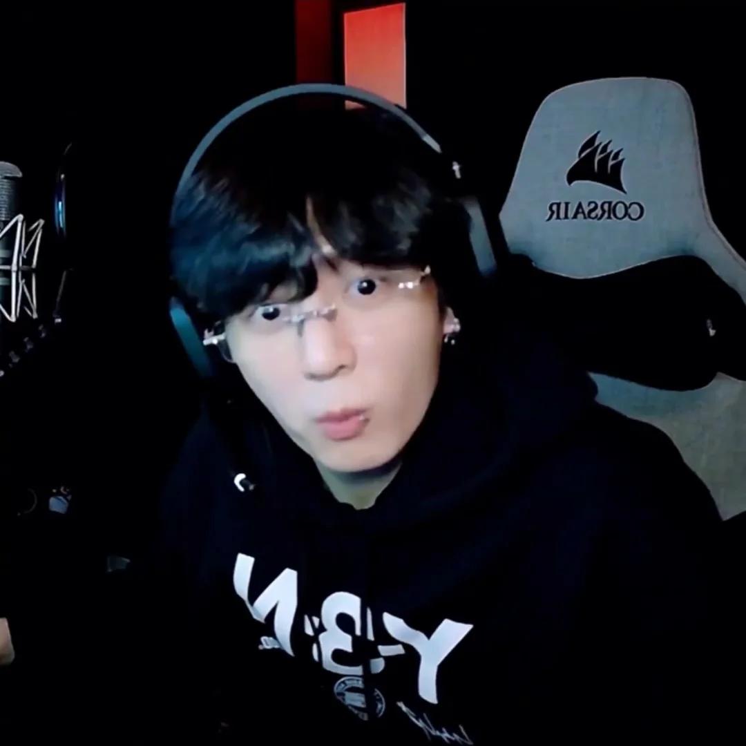 Potret di balik layar Jungkook (BTS)