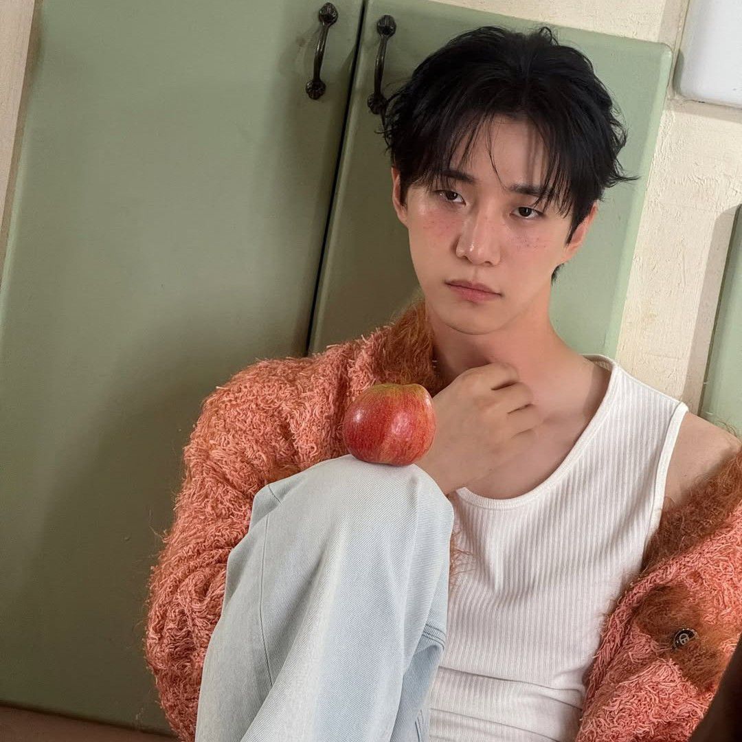 Latest photo of Junho (2PM)