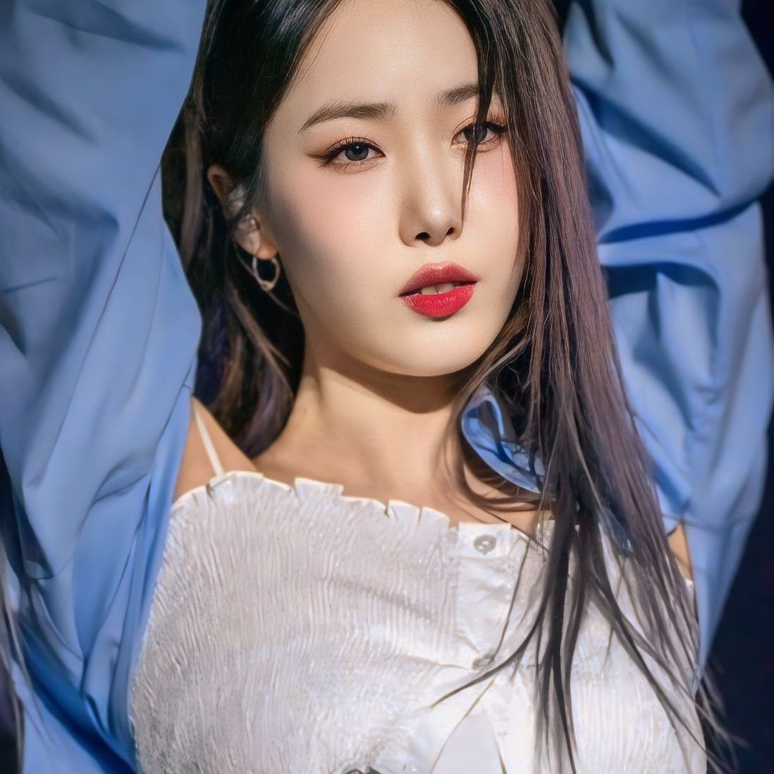 Momen yang diabadikan oleh penggemar VIVIZ