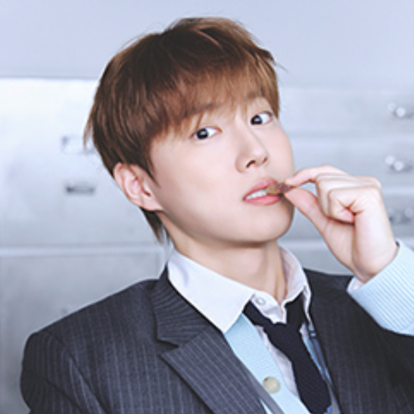 Behind-the-scenes cut of Suho (EXO)