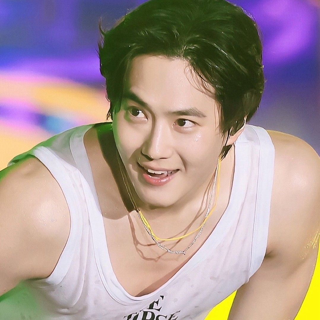 Behind-the-scenes cut of Suho (EXO)
