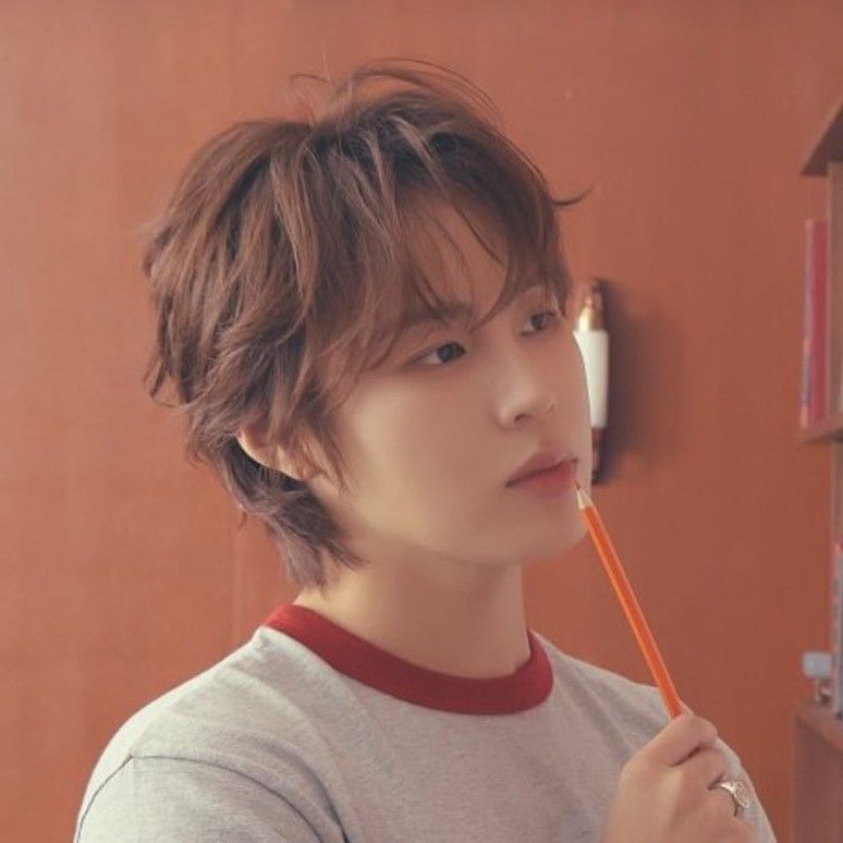 Recent activity shot of Ha Sungwoon