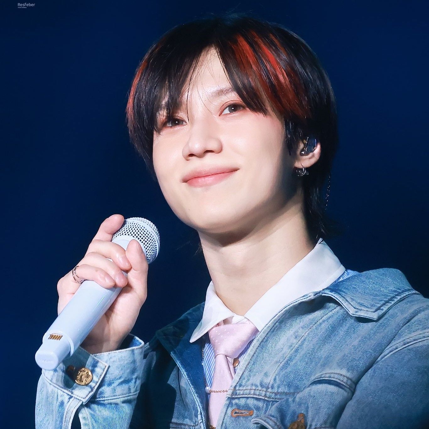 A moment captured by Taemin (SHINee)'s fan