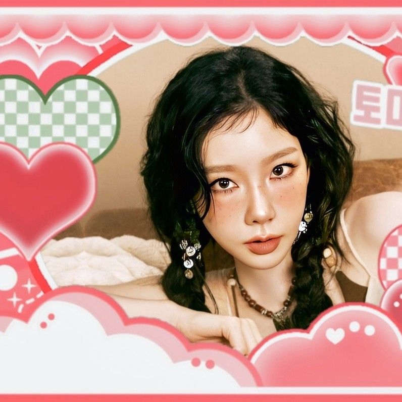 Latest photo of Taeyeon (Girls' Generation)
