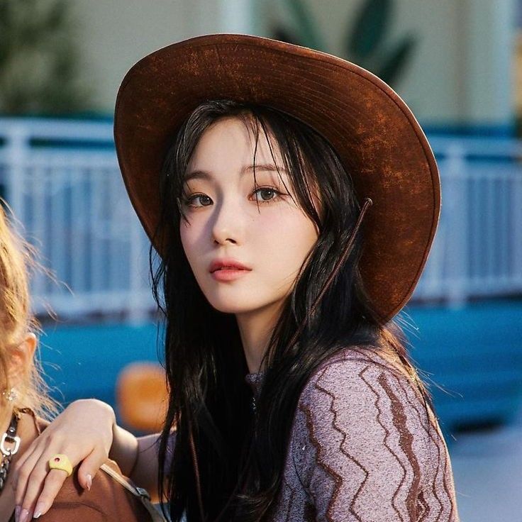 Foto aktivitas terbaru Seo Youngeun (Kep1er)