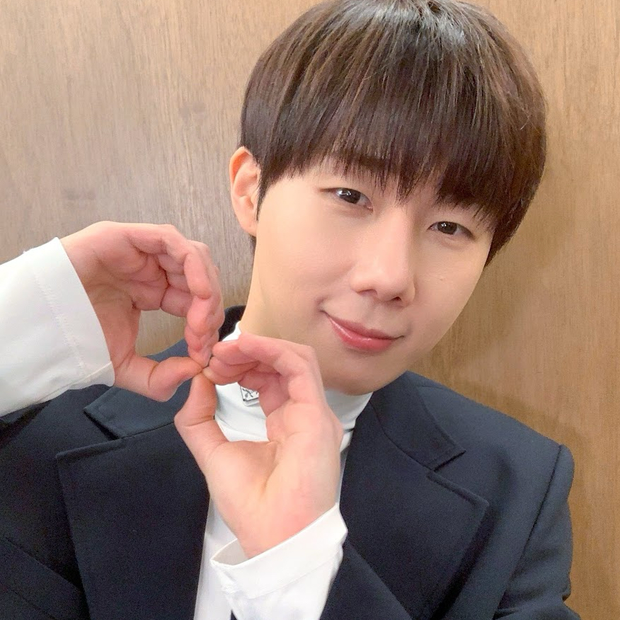 Behind-the-scenes cut of Sungkyu (INFINITE)