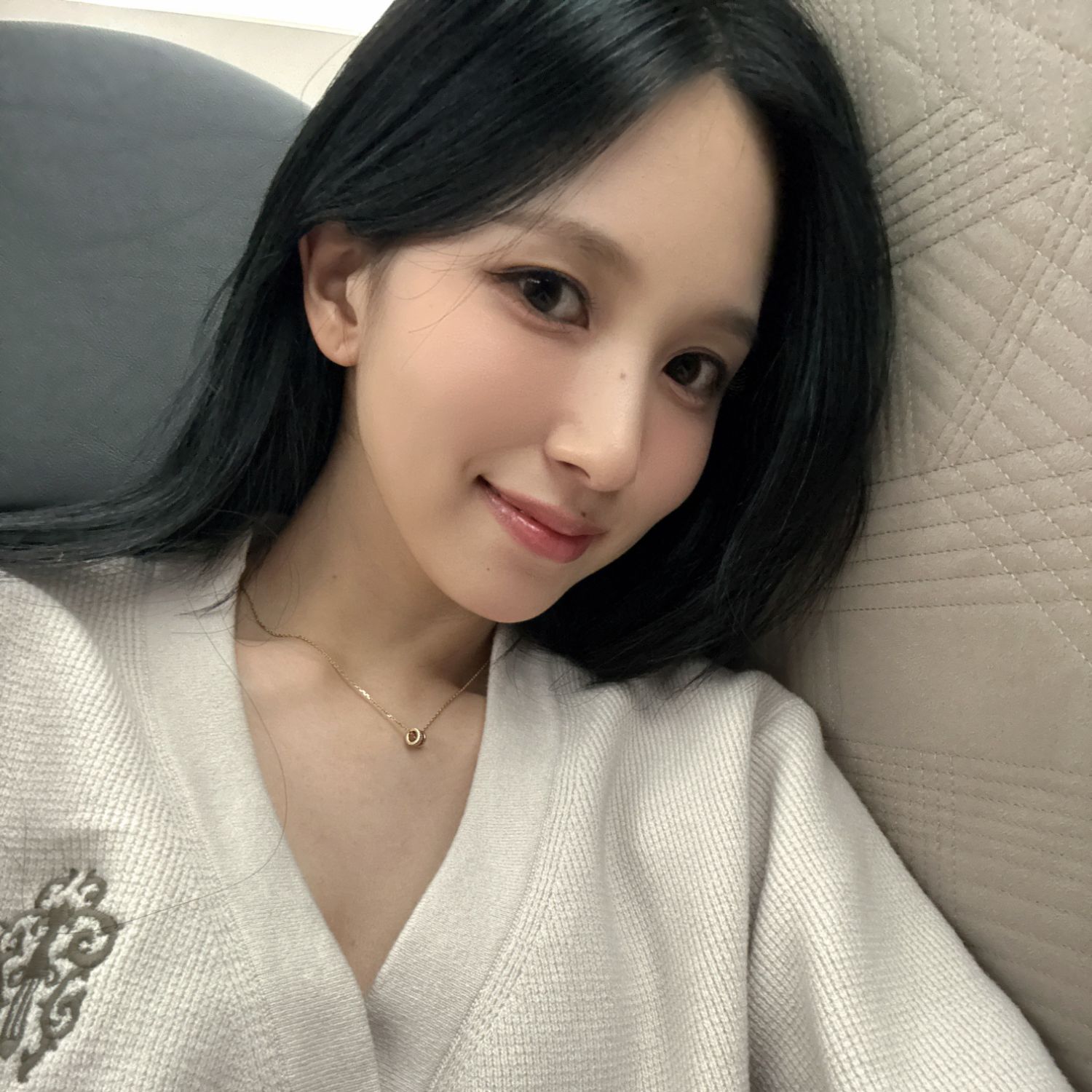 Behind-the-scenes cut of Mina (TWICE)