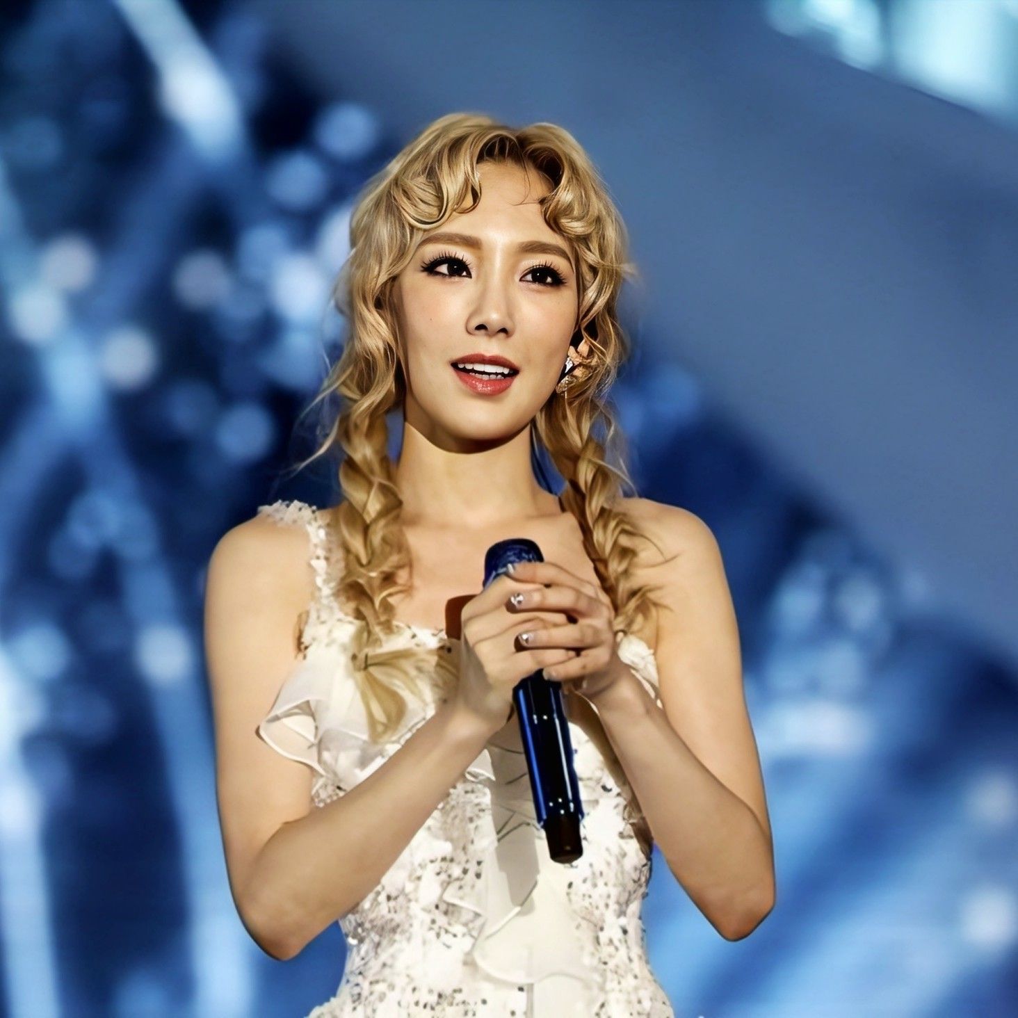 Behind-the-scenes cut of Taeyeon (Girls' Generation)