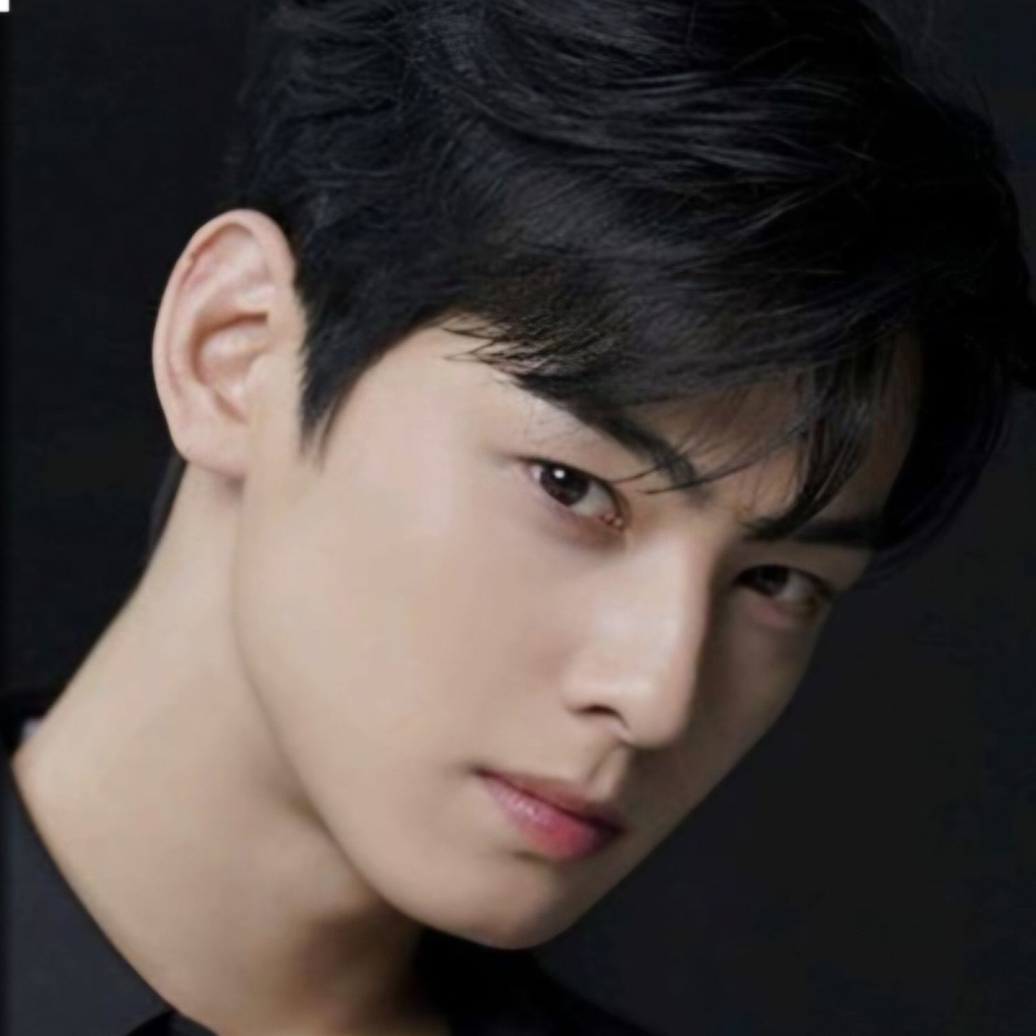 Latest photo of Eunwoo (ASTRO)