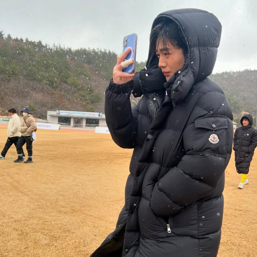 A moment captured by Kim Yohan (WEi)'s fan