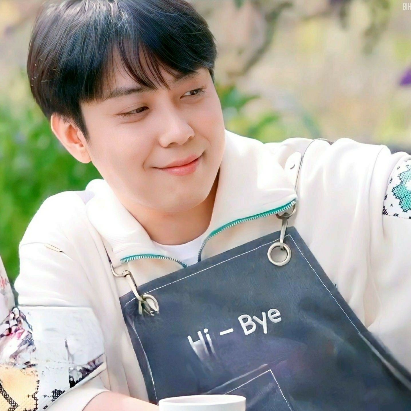 Behind-the-scenes cut of Eun Jiwon (SECHSKIES)