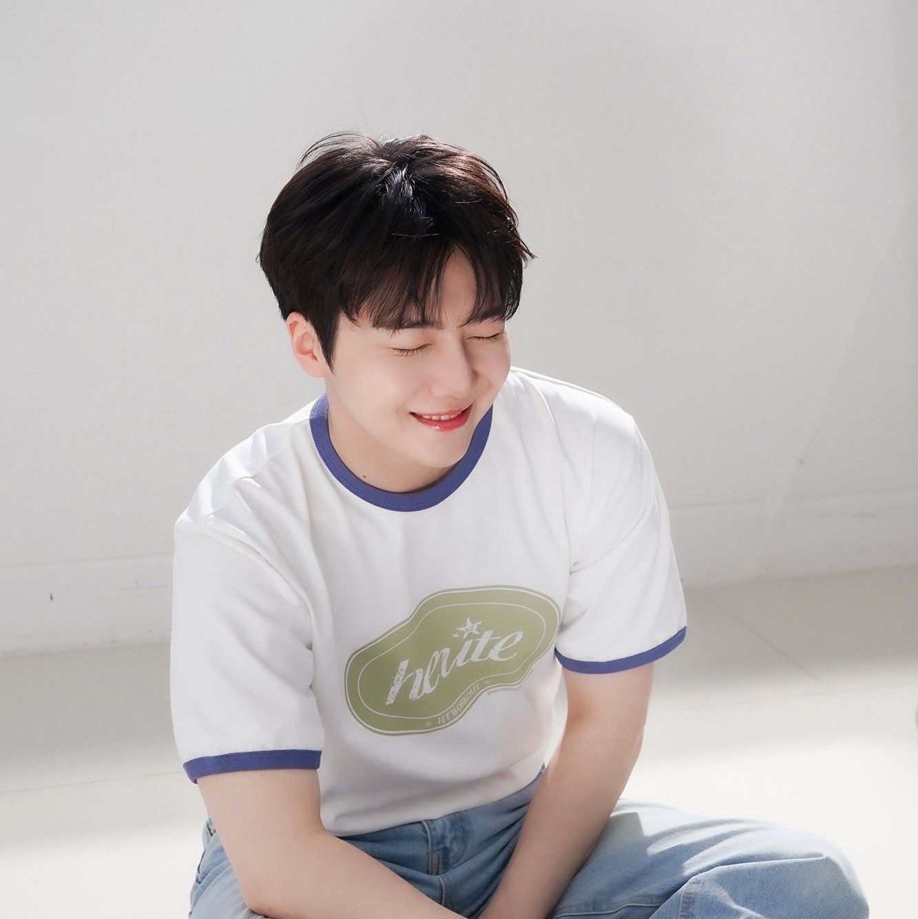 Recent activity shot of Jinho (PENTAGON)
