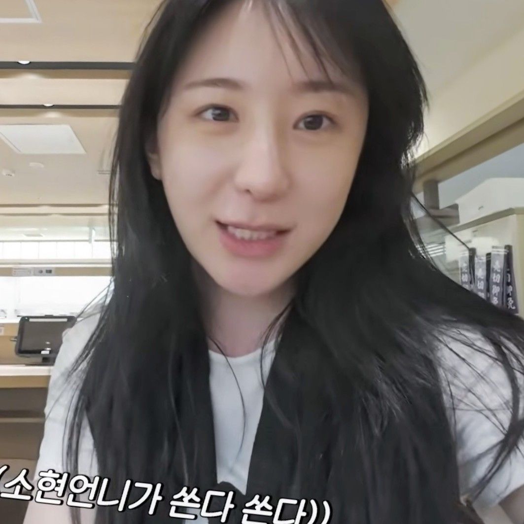 李彩演的最新活动照片