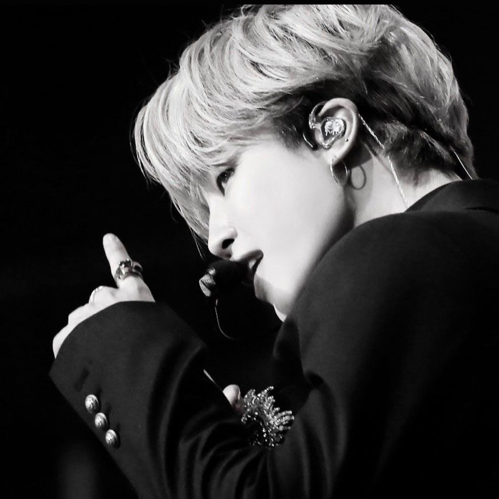 A moment captured by Jimin (BTS)'s fan