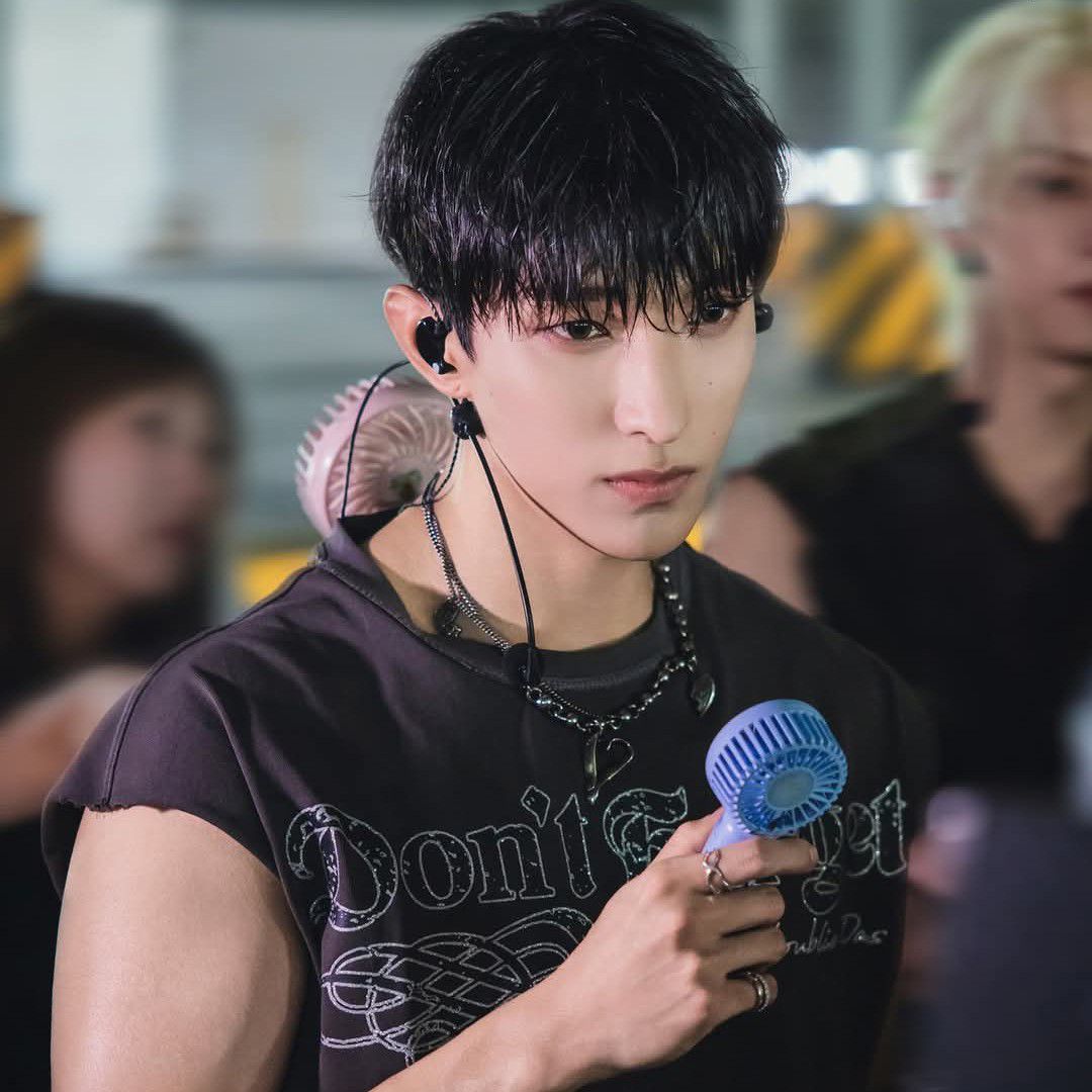 Latest photo of DK (SEVENTEEN)