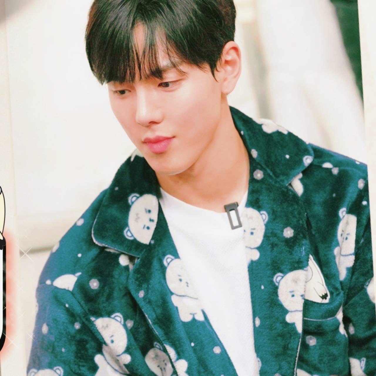 Shownu (MONSTA X)粉丝拍下的瞬间