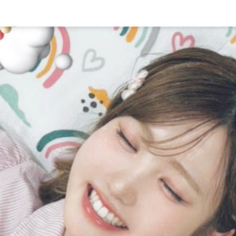 Behind-the-scenes cut of Hitomi (SAY MY NAME)