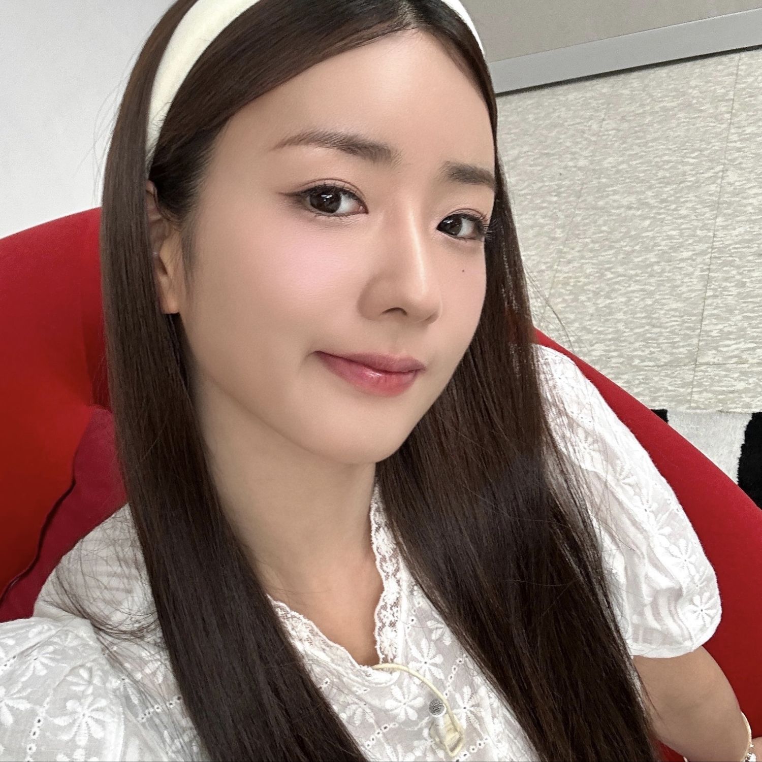 Foto aktivitas terbaru Yoon Bomi (Apink)