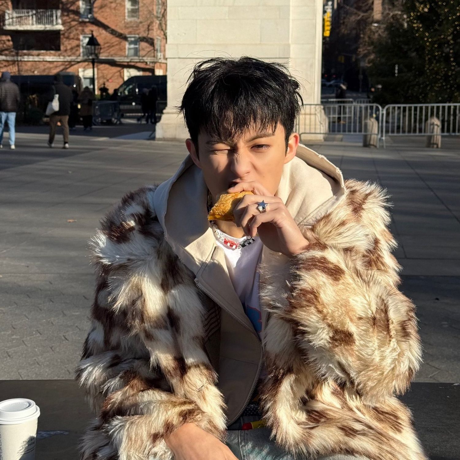 A moment captured by Mark (NCT 127, NCT DREAM)'s fan