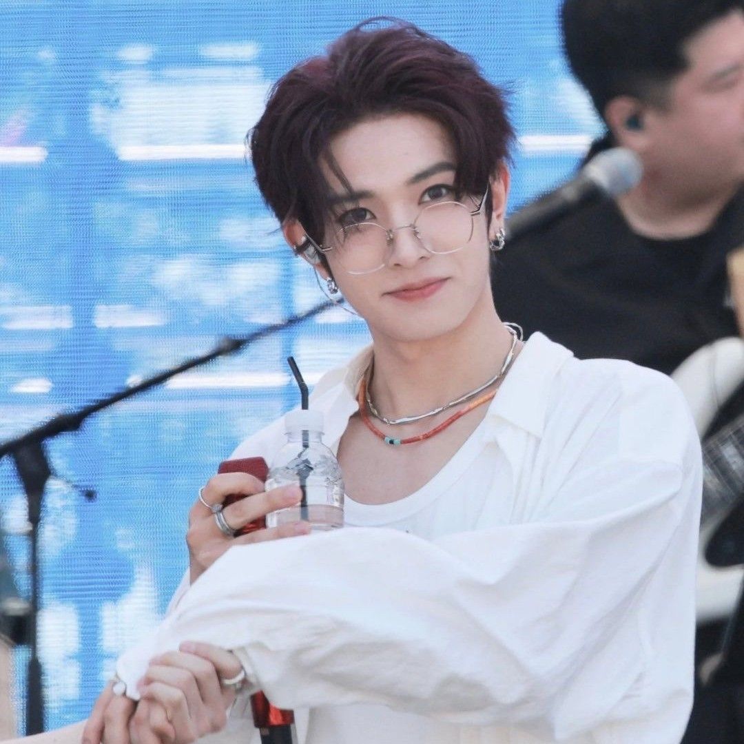 Momen yang diabadikan oleh penggemar Heeseung (ENHYPEN)